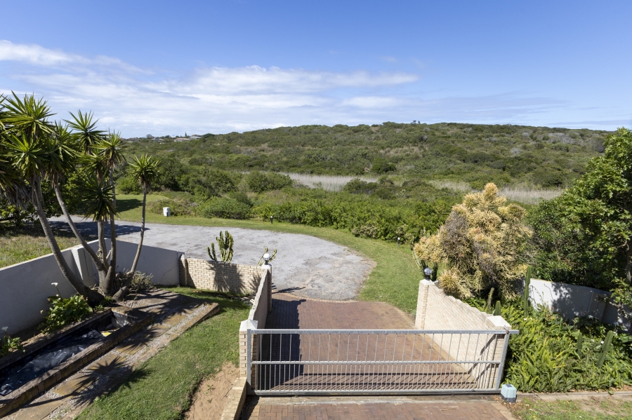 4 Bedroom Property for Sale in West Bank Eastern Cape
